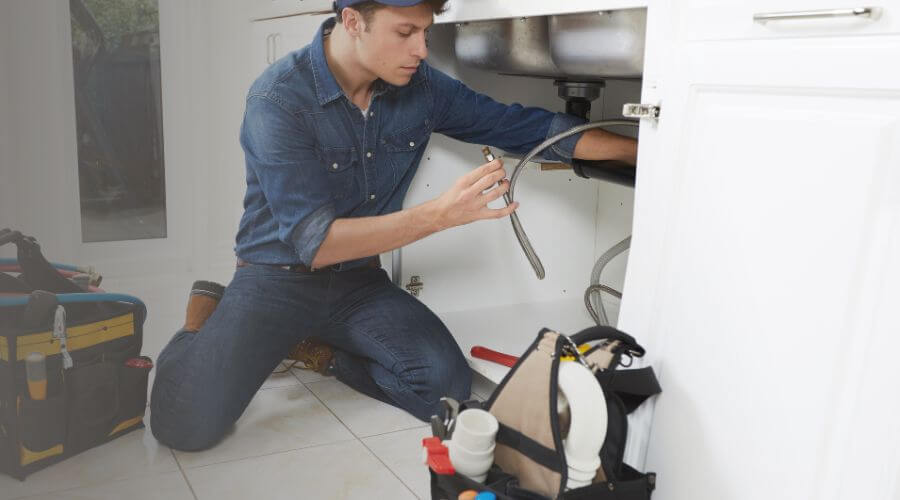 Professional bathroom faucet installation in Pinehurst, TX